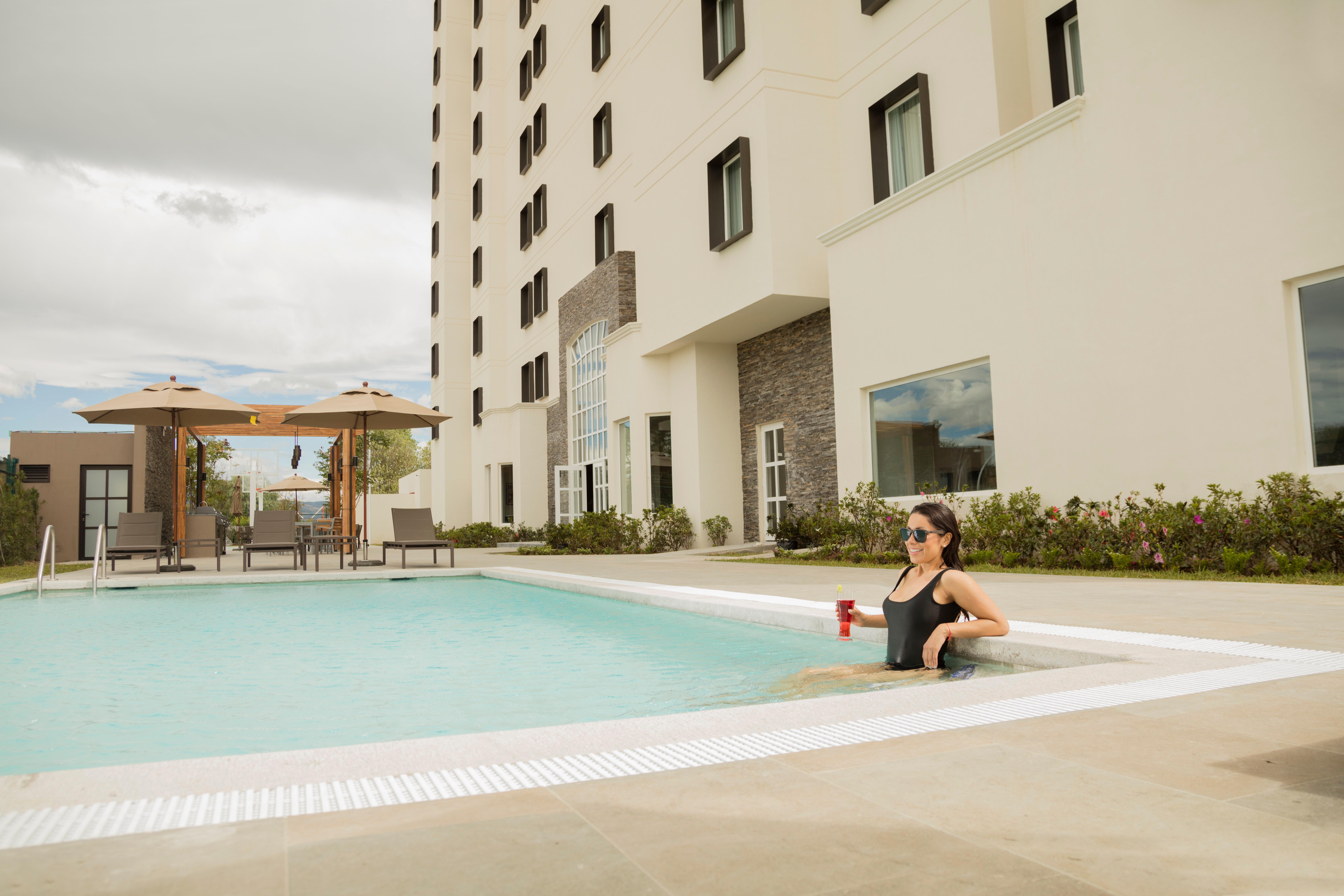 Staybridge Suites Silao By Ihg Zewnętrze zdjęcie