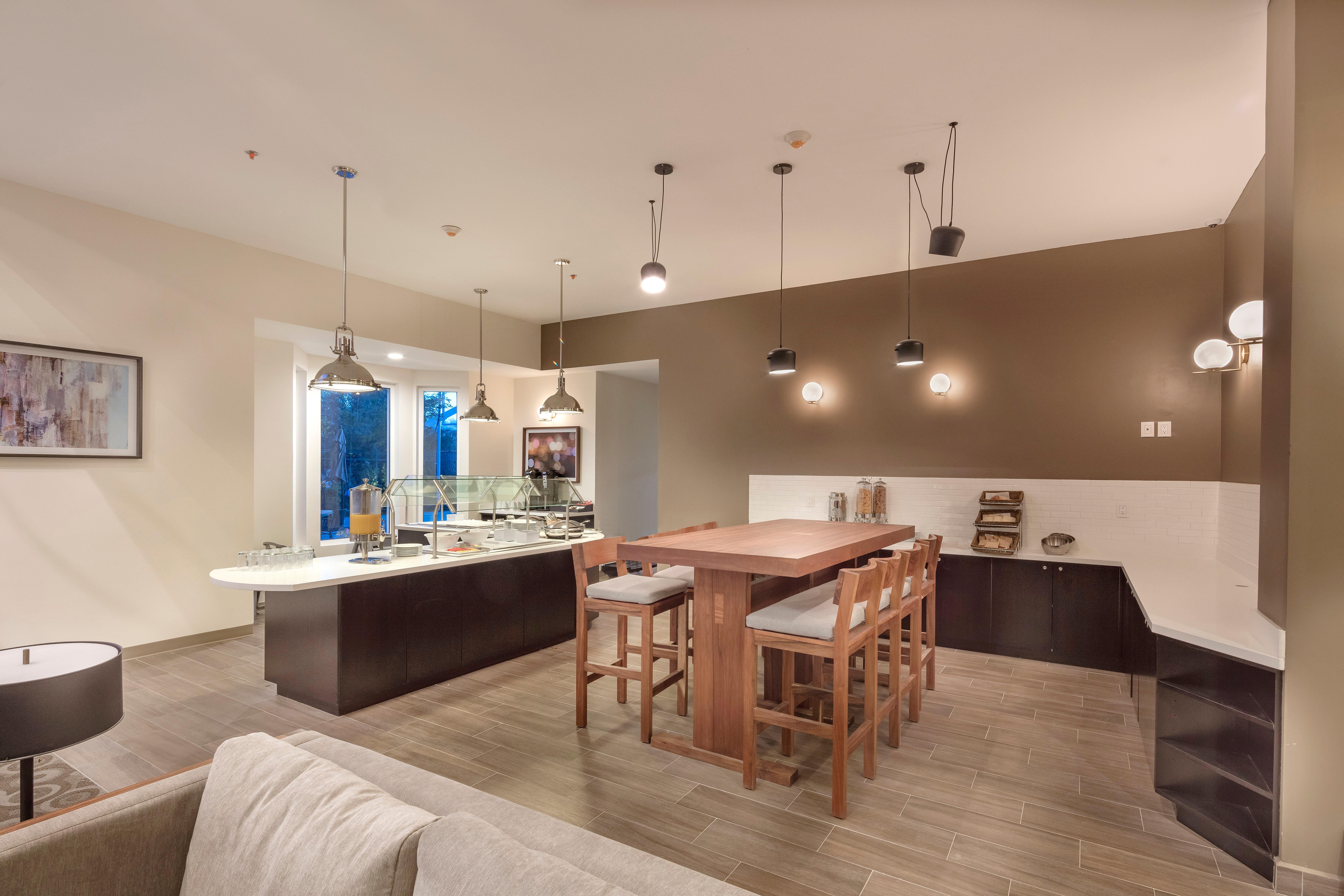 Staybridge Suites Silao By Ihg Zewnętrze zdjęcie